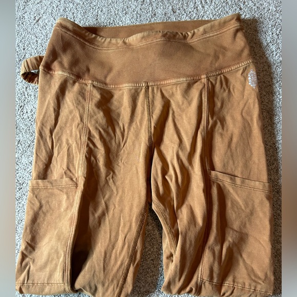 Free People Hot Shot Infinity Stirrup Leggings Size Medium Toasted Coconuts - Picture 8 of 10
